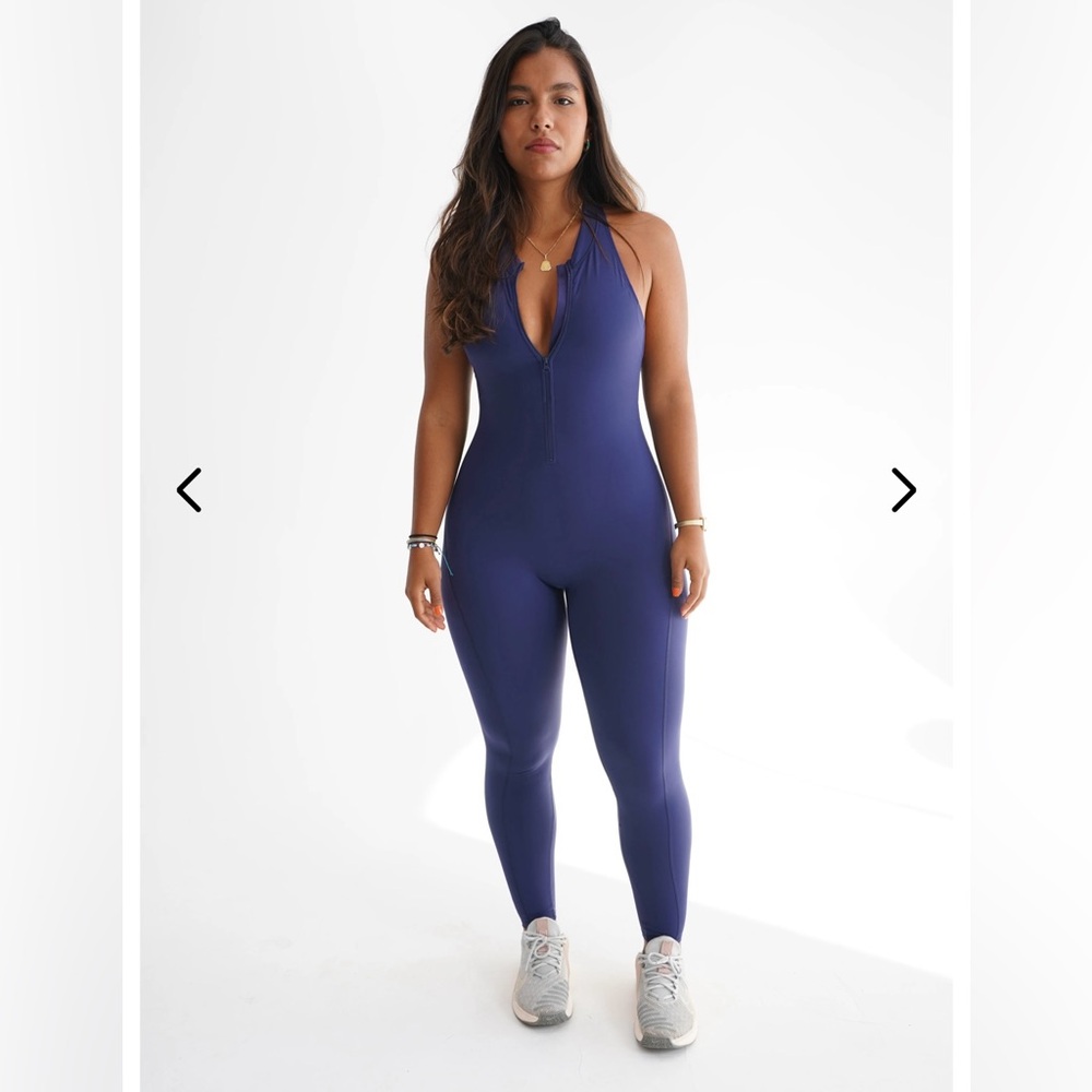 ALLURE LONG JUMPSUIT - NAVY